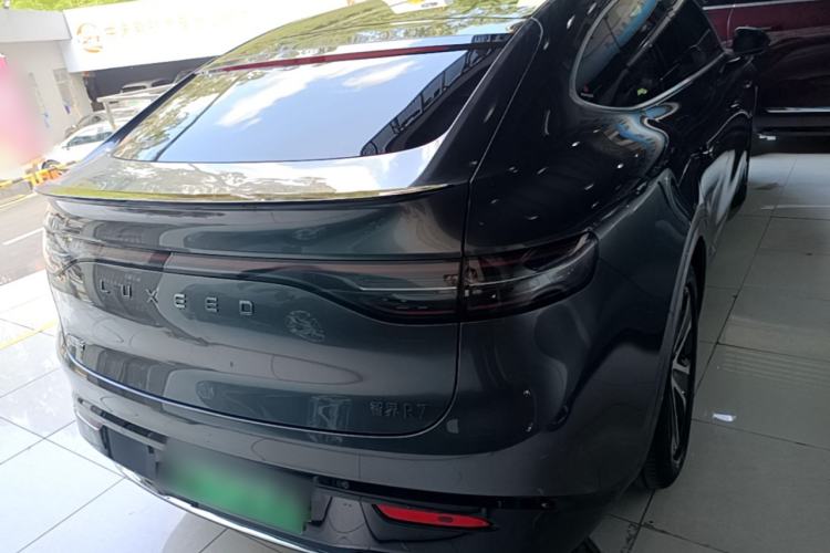 Used Hima Luxeed R7 2024 Pure Electric 667km Pro Rear