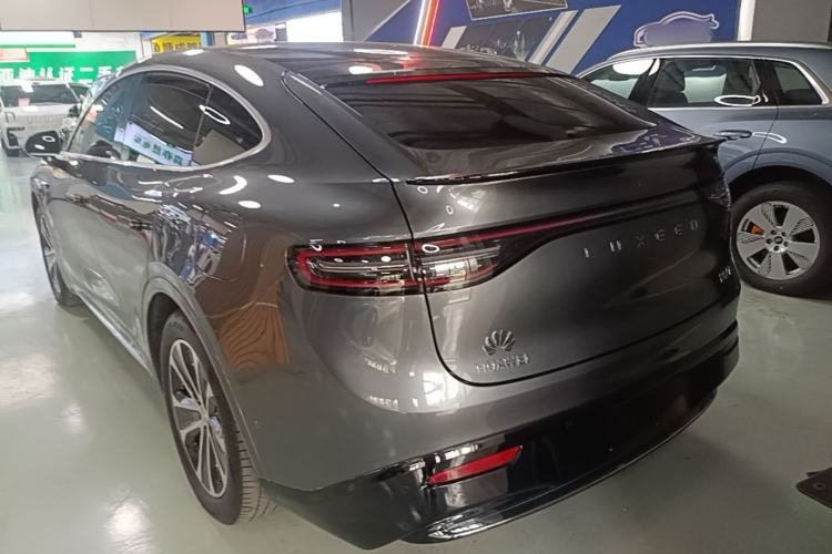Used Hima Luxeed R7 2024 All-Electric 802 km Max Rear Left 45 Deg