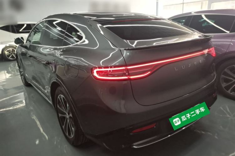 Used Hima Luxeed R7 2024 All-Electric 736 km Ultra Rear Left 45 Deg