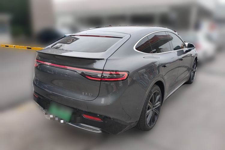 Used Hima Luxeed R7 2024 All-Electric 802 km Max Rear Right 45 Deg
