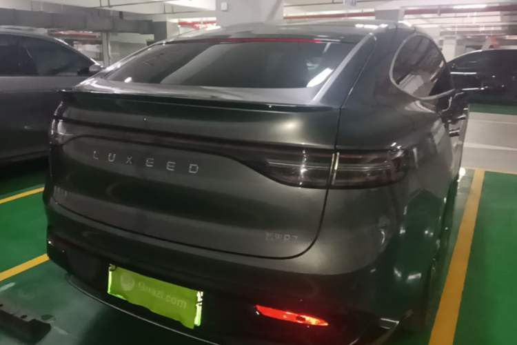 Used Hima Luxeed R7 2024 All-Electric 736 km Ultra Rear Right 45 Deg