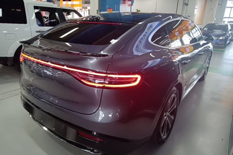 Used Hima Luxeed R7 2024 All-Electric 802 km Max Rear Right 45 Deg