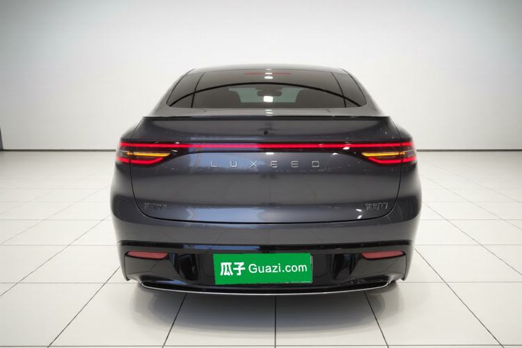 Used Hima Luxeed R7 2024 All-Electric 802 km Max Rear