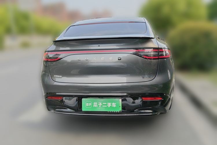 Used Hima Luxeed R7 2024 All-Electric 802 km Max Rear