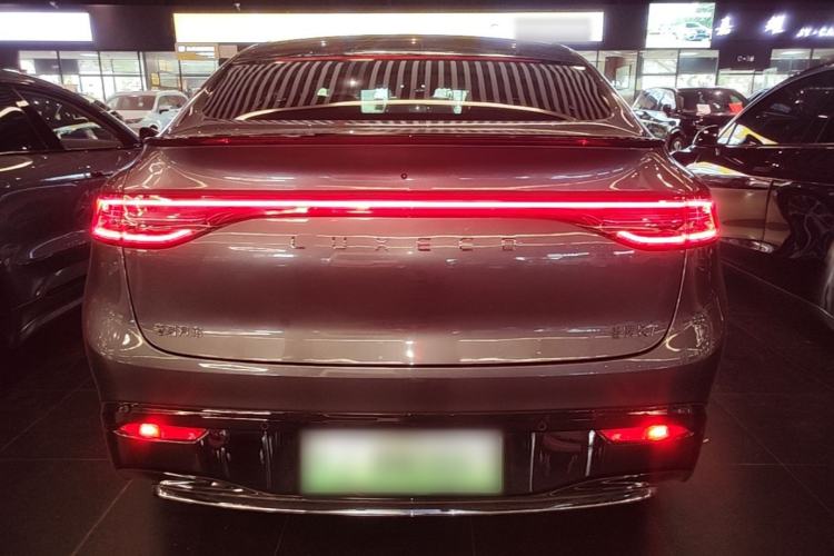 Used Hima Luxeed R7 2024 All-Electric 802 km Max Rear