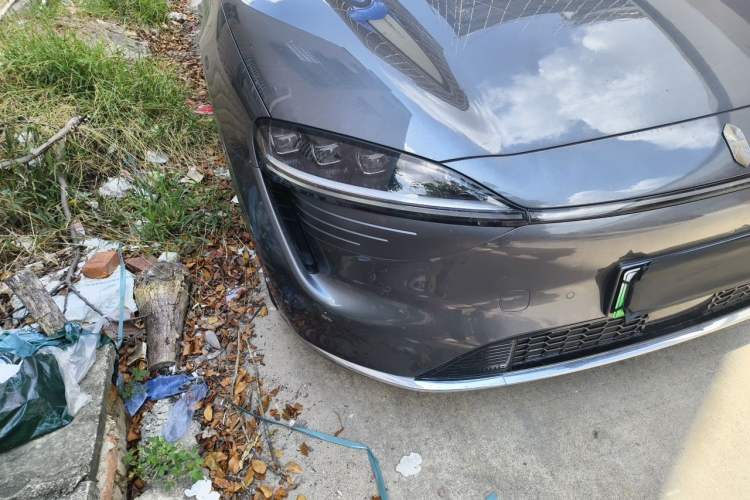 Used Hima Luxeed R7 2024 All-Electric 802 km Max Right Front Headlight