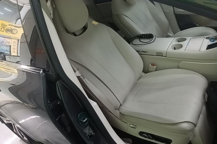 Used Hima Luxeed R7 2024 Pure Electric 667km Pro Right Front Seat