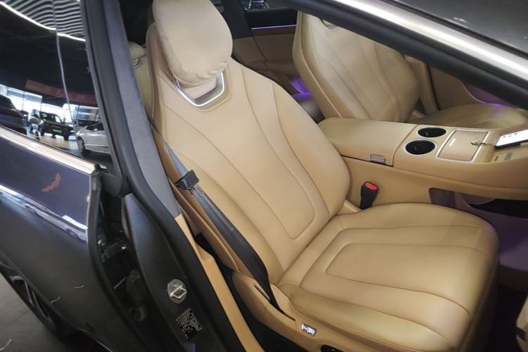 Used Hima Luxeed R7 2024 All-Electric 802 km Max Right Front Seat