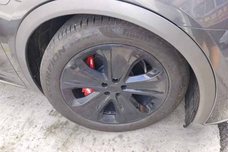 Used Hima Luxeed R7 2024 All-Electric 802 km Max Right Front Wheel Hub