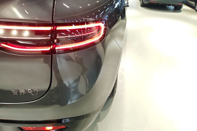 Used Hima Luxeed R7 2024 All-Electric 802 km Max Right Rear Taillight