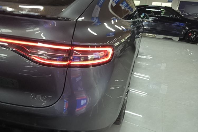 Used Hima Luxeed R7 2024 All-Electric 667 km Max Right Rear Taillight