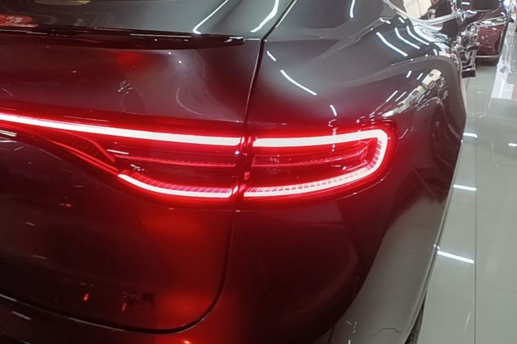 Used Hima Luxeed R7 2024 All-Electric 667 km Max Right Rear Taillight