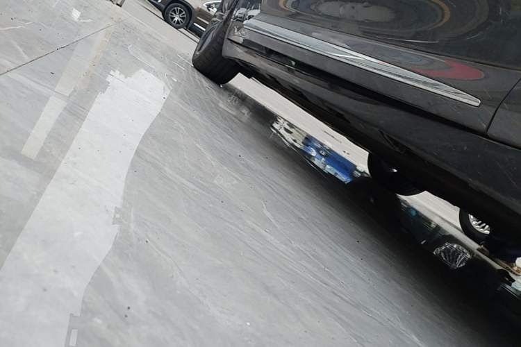 Used Hima Luxeed R7 2024 All-Electric 802 km Max Right Side Sill