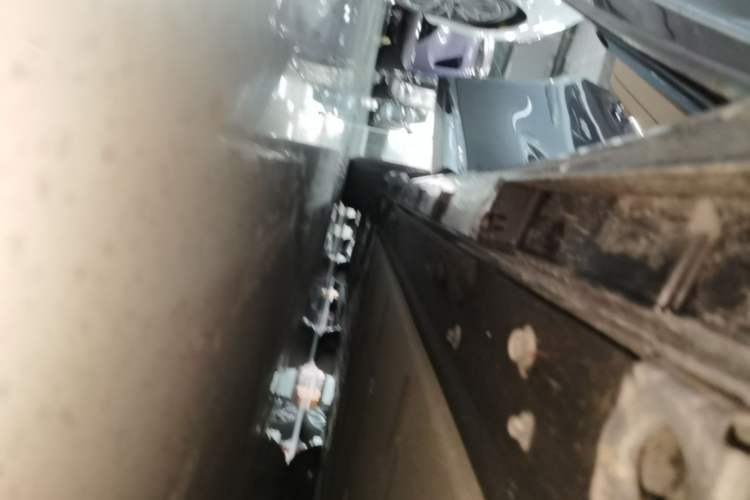 Used Hima Luxeed R7 2024 All-Electric 802 km Max Right Side Sill