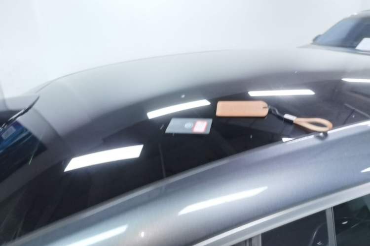 Used Hima Luxeed R7 2024 All-Electric 802 km Max Roof