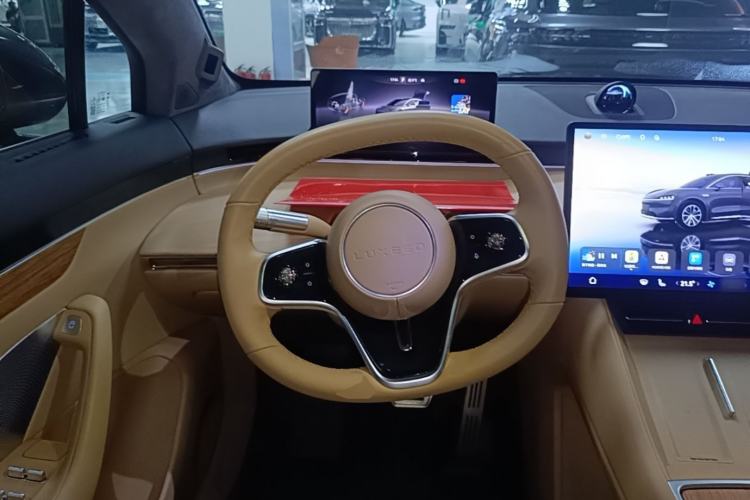 Used Hima Luxeed R7 2024 All-Electric 802 km Max Steering Wheel