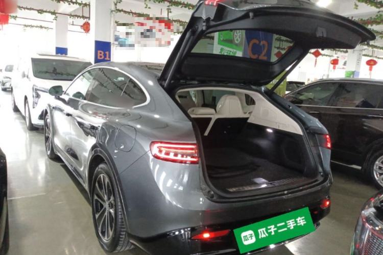 Used Hima Luxeed R7 2024 All-Electric 802 km Max Trunk