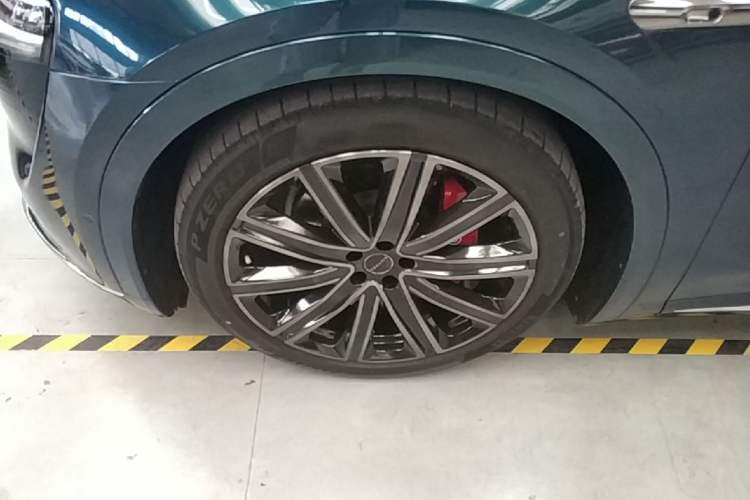 Used Hima Luxeed R7 2024 All-Electric 736 km Ultra Exterior 4
