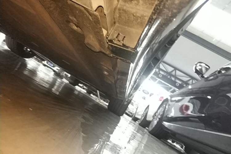 Used Hima Luxeed R7 2024 All-Electric 736 km Ultra Right Side Sill