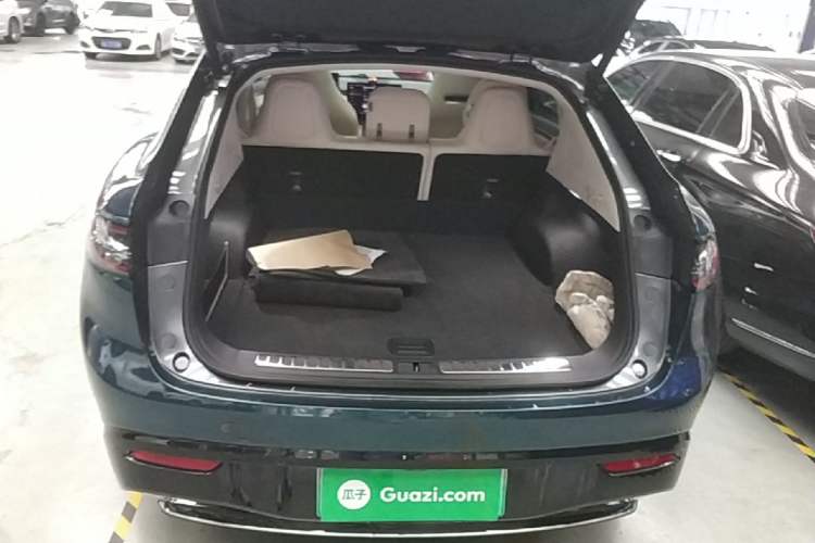 Used Hima Luxeed R7 2024 All-Electric 736 km Ultra Trunk