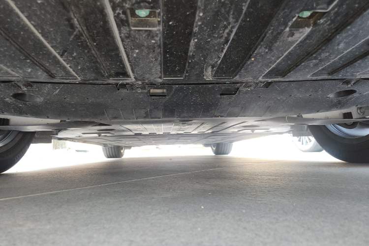 Used Hima Luxeed R7 2024 All-Electric 802 km Max Chassis Rear