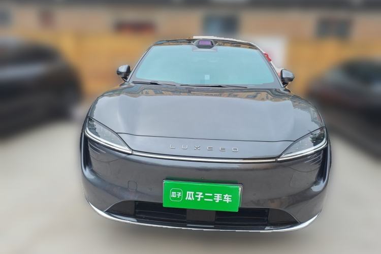 Used Hima Luxeed R7 2024 All-Electric 736 km Ultra Front