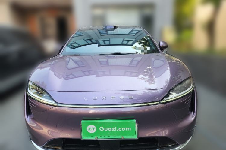 Used Hima Luxeed R7 2024 All-Electric 802 km Max Front