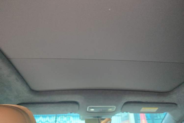 Used Hima Luxeed R7 2024 All-Electric 736 km Ultra Headliner
