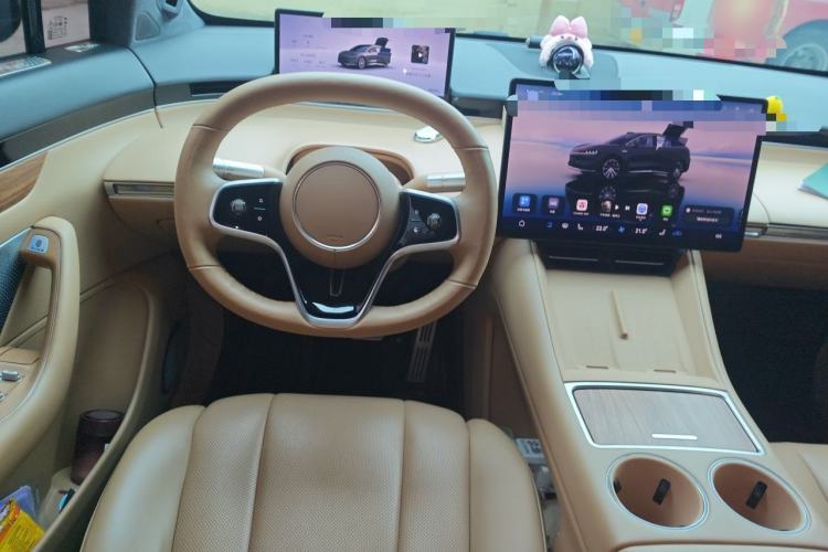Used Hima Luxeed R7 2024 All-Electric 736 km Ultra Steering Wheel