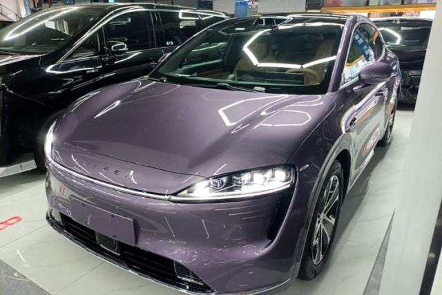 Used Hima Luxeed R7 2024 All-Electric 736 km Ultra