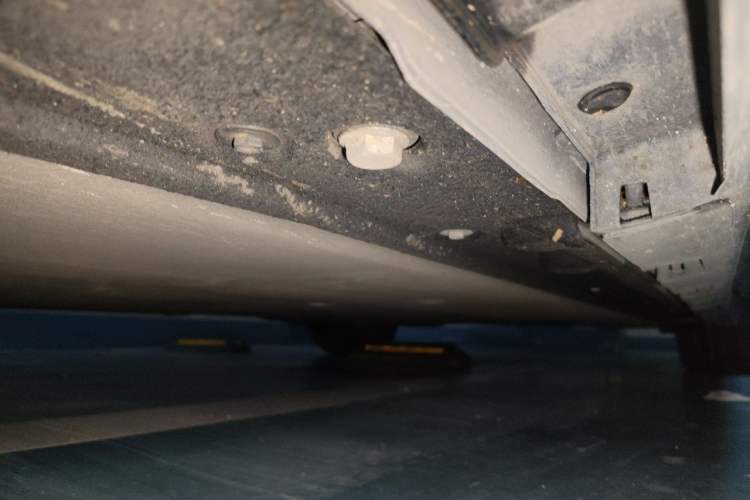 Used Hima Luxeed R7 2024 All-Electric 667 km Max Chassis Front Left