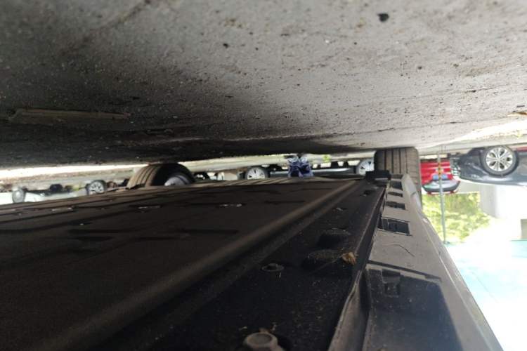 Used Hima Luxeed R7 2024 All-Electric 802 km Max Chassis Front Right