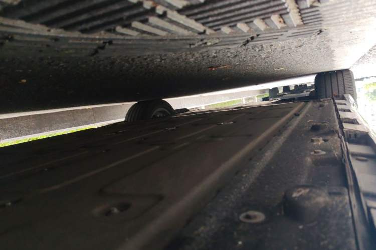 Used Hima Luxeed R7 2024 All-Electric 667 km Max Chassis Rear Left