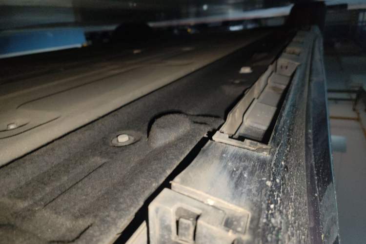 Used Hima Luxeed R7 2024 All-Electric 667 km Max Chassis Rear Left