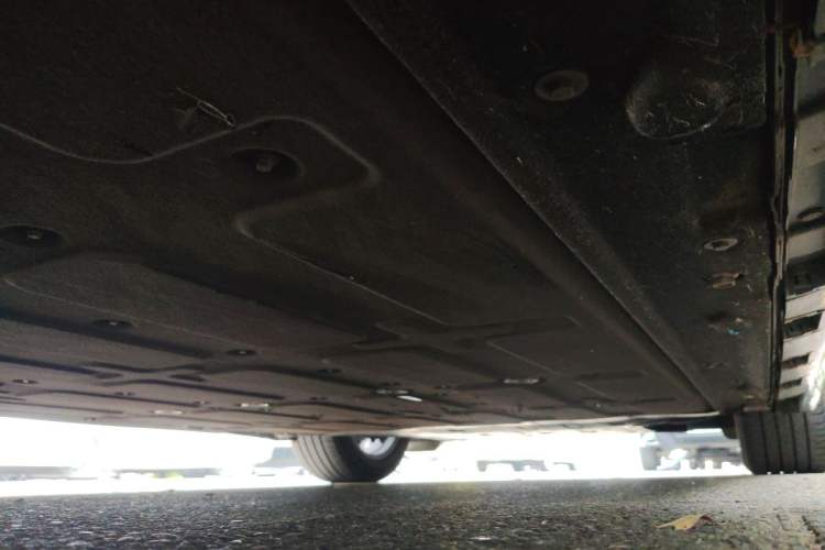 Used Hima Luxeed R7 2024 All-Electric 667 km Max Chassis Rear Right