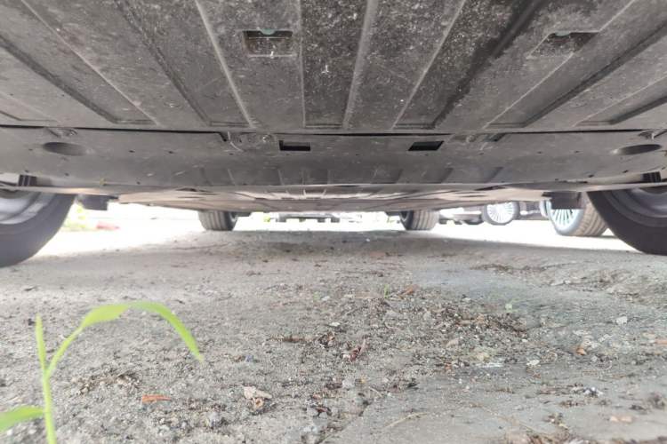 Used Hima Luxeed R7 2024 All-Electric 802 km Max Chassis Rear