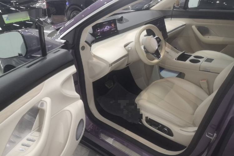 Used Hima Luxeed R7 2024 All-Electric 802 km Max Driver Seat
