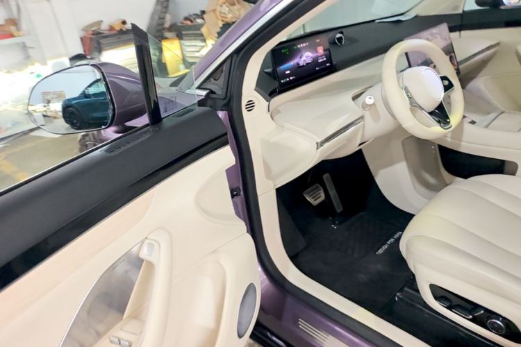 Used Hima Luxeed R7 2024 All-Electric 736 km Ultra Driver Seat