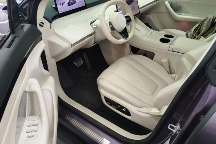Used Hima Luxeed R7 2024 All-Electric 736 km Ultra Driver Seat