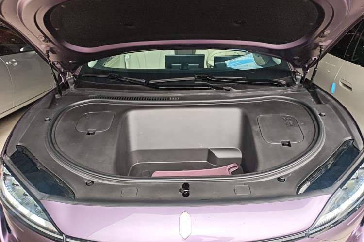 Used Hima Luxeed R7 2024 All-Electric 736 km Ultra Engine Bay