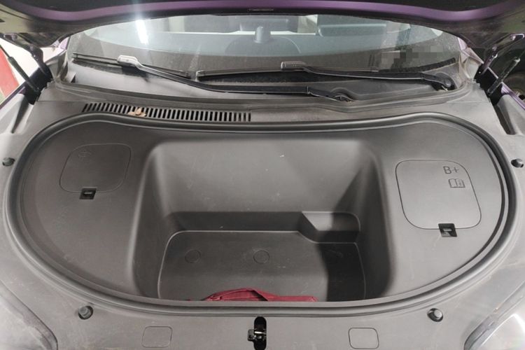 Used Hima Luxeed R7 2024 All-Electric 802 km Max Engine Bay