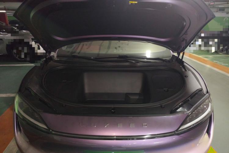 Used Hima Luxeed R7 2024 All-Electric 802 km Max Engine Bay