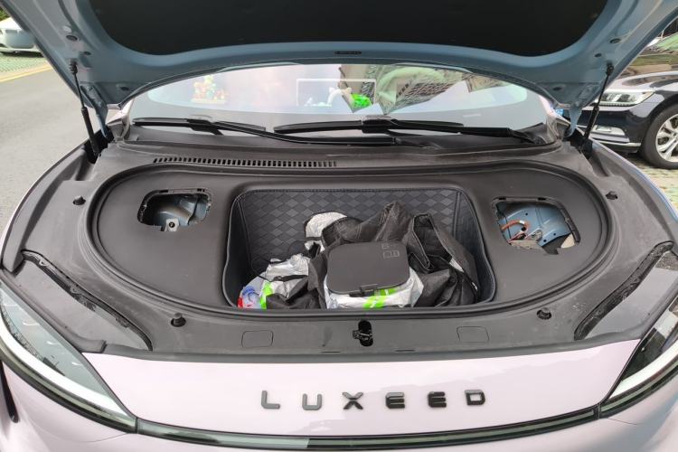 Used Hima Luxeed R7 2024 All-Electric 736 km Ultra Engine Bay