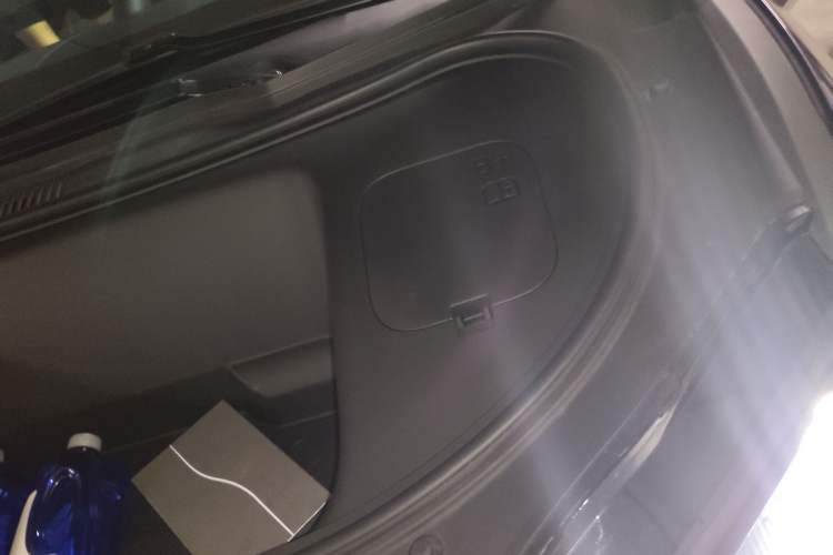 Used Hima Luxeed R7 2024 All-Electric 736 km Ultra Engine Bay Left