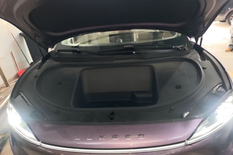 Used Hima Luxeed R7 2024 All-Electric 736 km Ultra Engine Bay