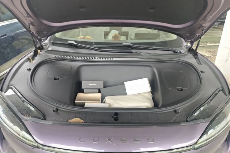 Used Hima Luxeed R7 2024 All-Electric 802 km Max Engine Bay
