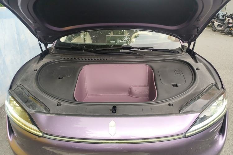 Used Hima Luxeed R7 2024 All-Electric 802 km Max Engine Bay