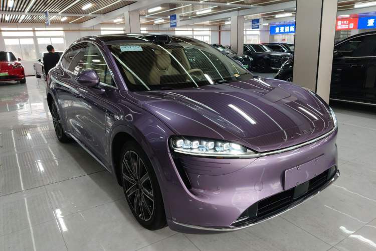 Used Hima Luxeed R7 2024 All-Electric 736 km Ultra Exterior 1