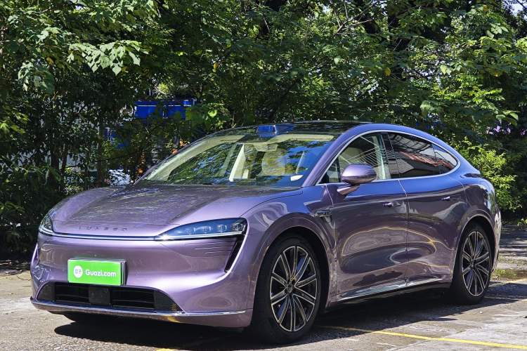 Used Hima Luxeed R7 2024 All-Electric 667 km Max Exterior 1