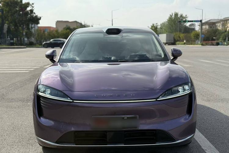 Used Hima Luxeed R7 2024 All-Electric 736 km Ultra Exterior 1